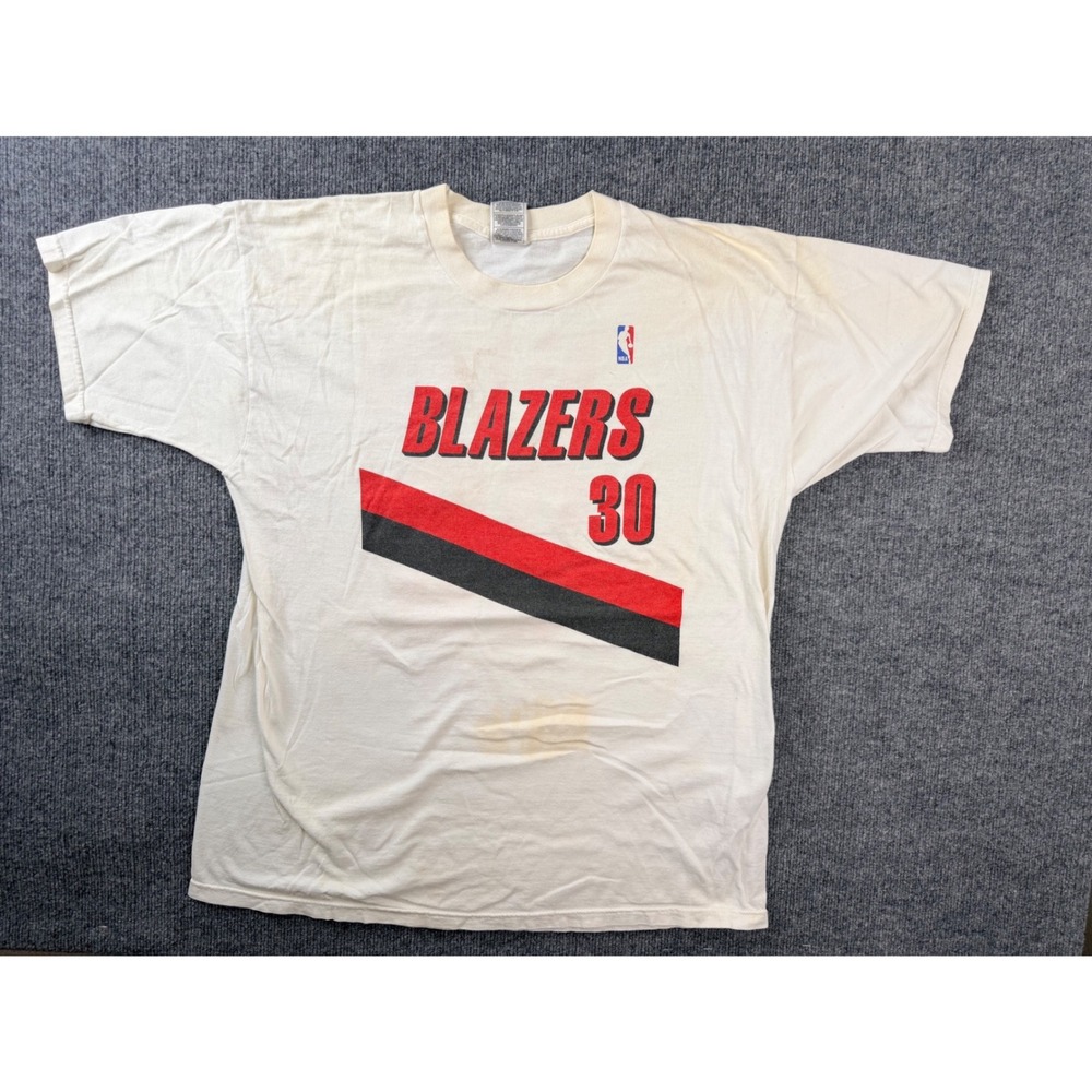 Vintage Fruit of the Loom XL Portland Trail Blazers Wallace 30 T-Shirt White Y2K